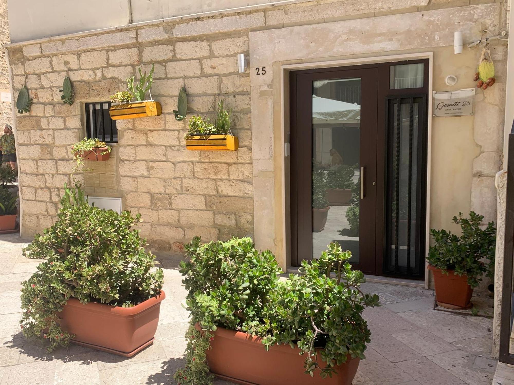 Gesuiti 25 Bari Exterior photo